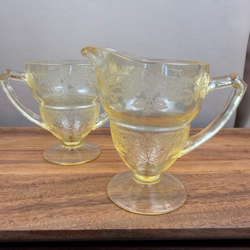 Indiana Glass Vernon Yellow Depression Glass Creamer and Sugar Bowl Set Footed